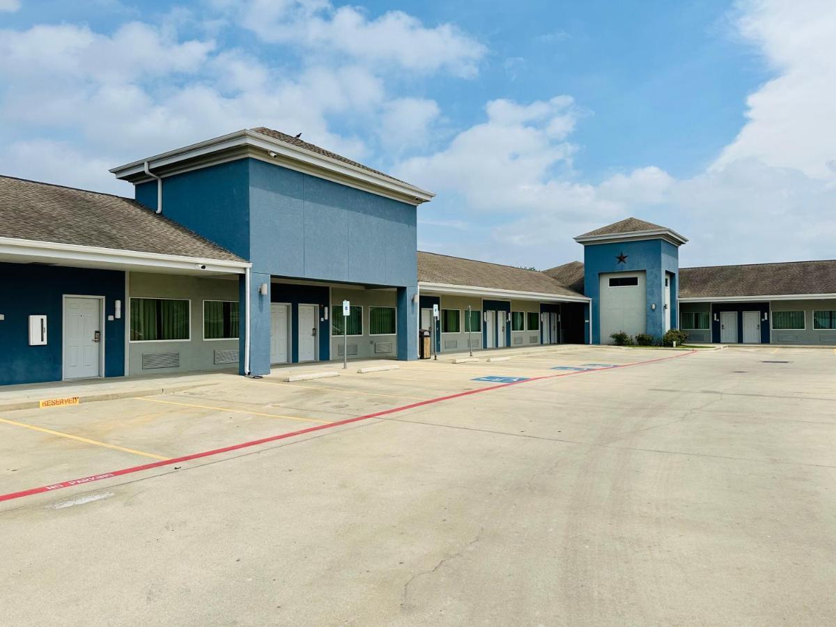 Lonestar Inn El Campo Exterior photo